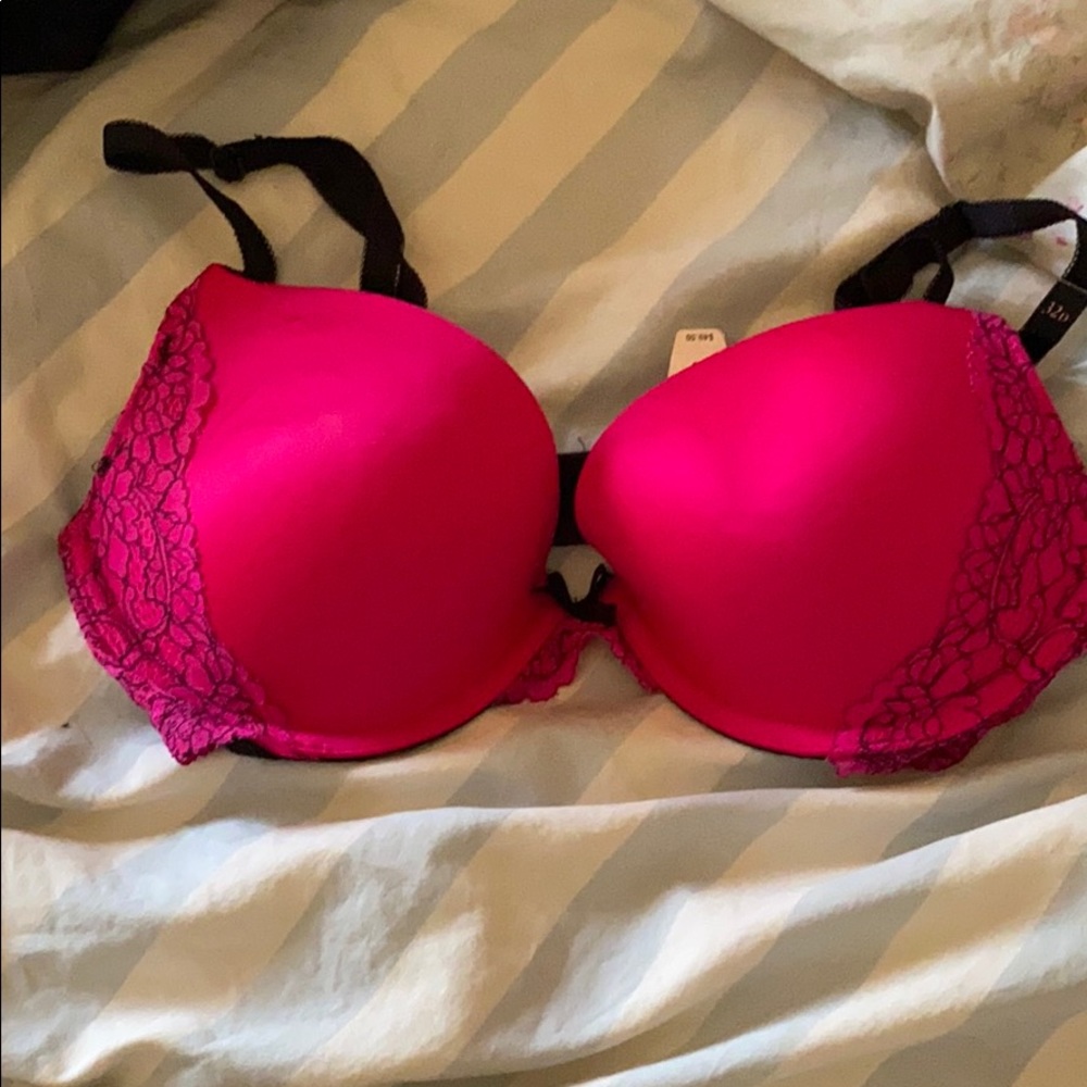Victoria’s Secret bra NWT